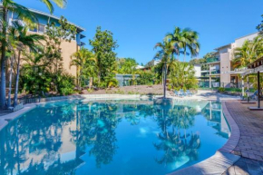 Baden 80 - Rainbow Shores, Air conditioned Unit, Top Floor, Walk To Beach